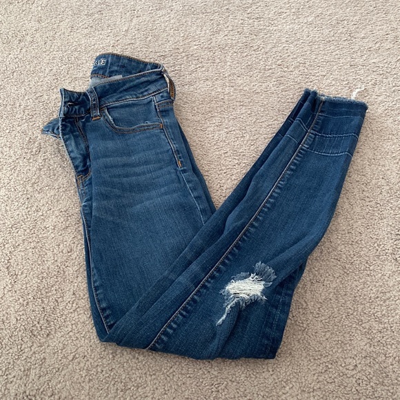 American Eagle dark wash Jean - Picture 3 of 3